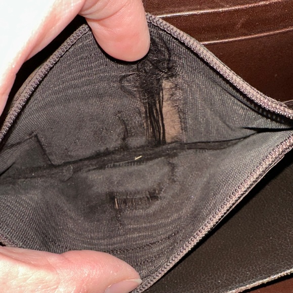 Gucci Dark Brown GG Embossed Leather Wallet - Picture 15 of 16